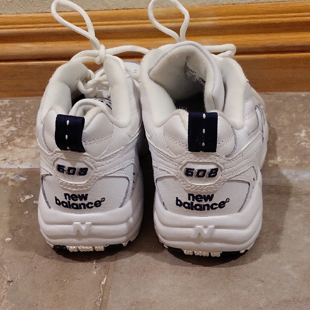 New Balance 608 Cross Training Sneakers Size 7.5 - Picture 3 of 9
